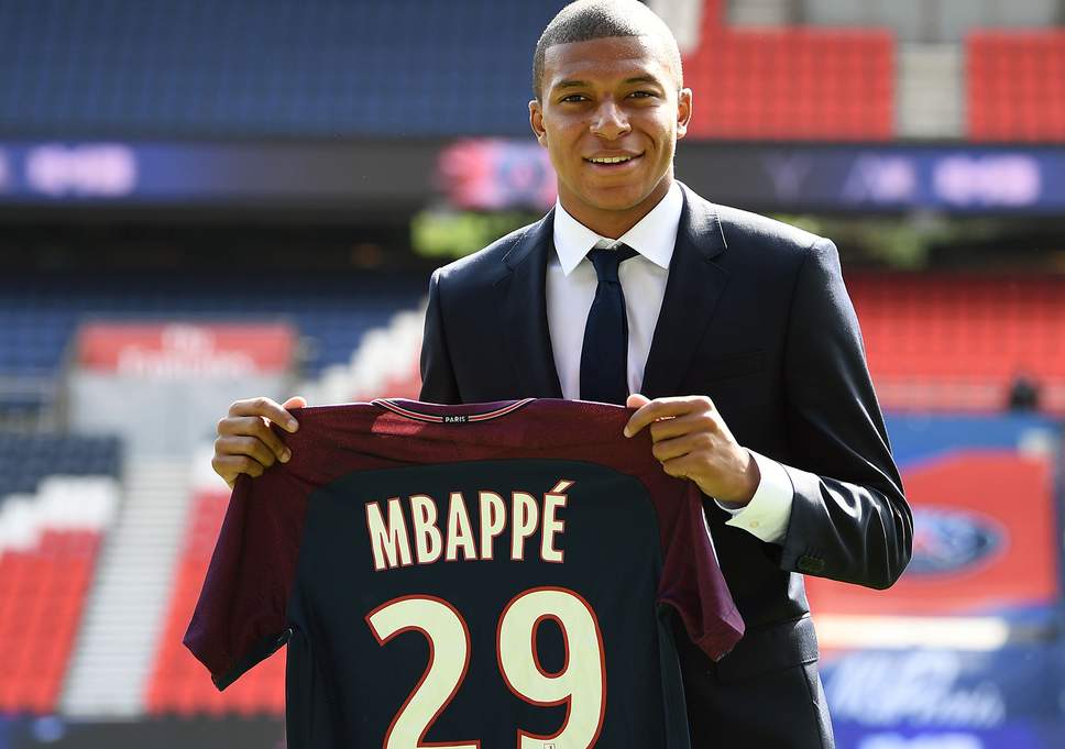 Mbappe Pemain Perancis Terbaik Tahun Ini Versi France Football